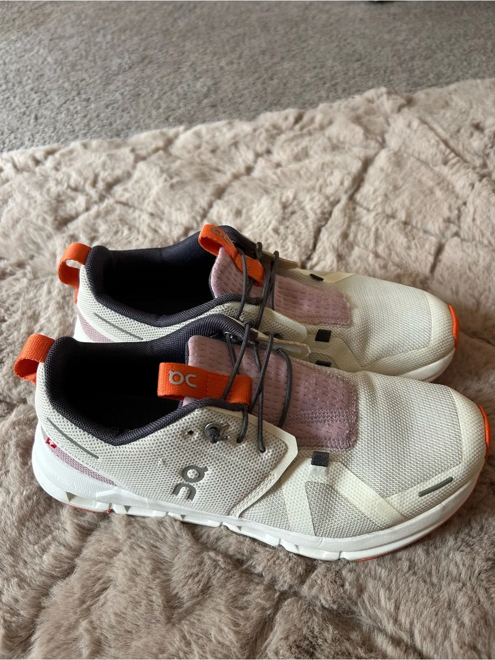 On Running Sneakers in Cream with Pink & Orange Accents size 5.5Youth